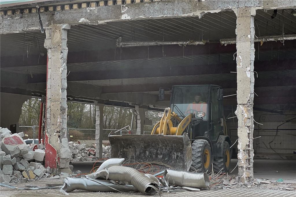 Abriss alter EDEKA Kleistraße
