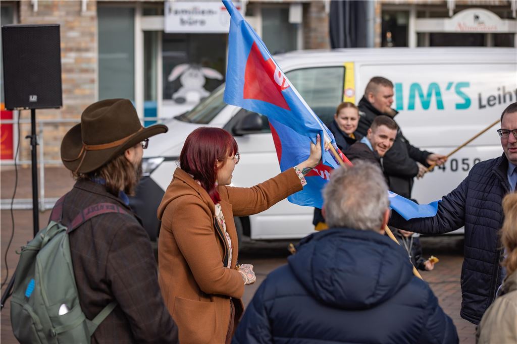 AfD-Kundgebung mit Gegendemo am 15.02.2025 in Unna