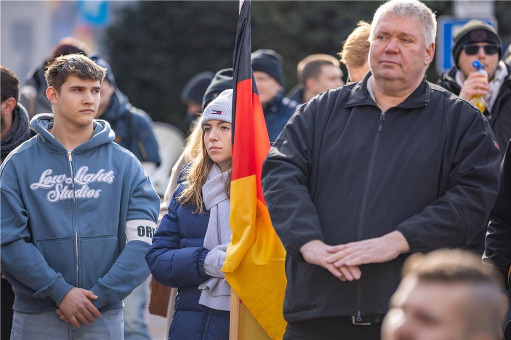 AfD-Kundgebung mit Gegendemo am 15.02.2025.