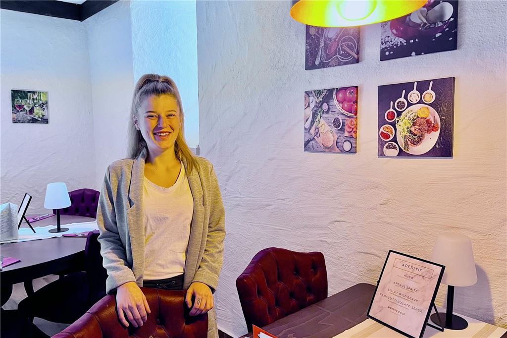 Der Stiftskeller ist zu: Restaurant-Schließung am Jahresende Alina Pleßer in neu gestalteten Stiftskeller.