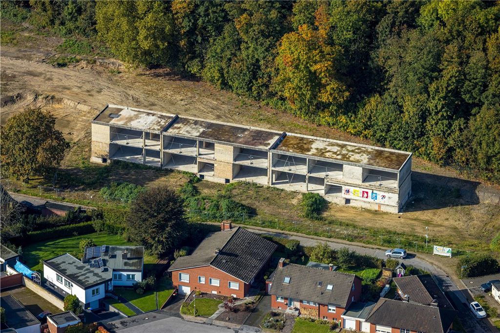 Baugebiete: Aktueller Stand und welche Schritte jetzt anstehen Ruine "Am Diek" in Lünen von oben