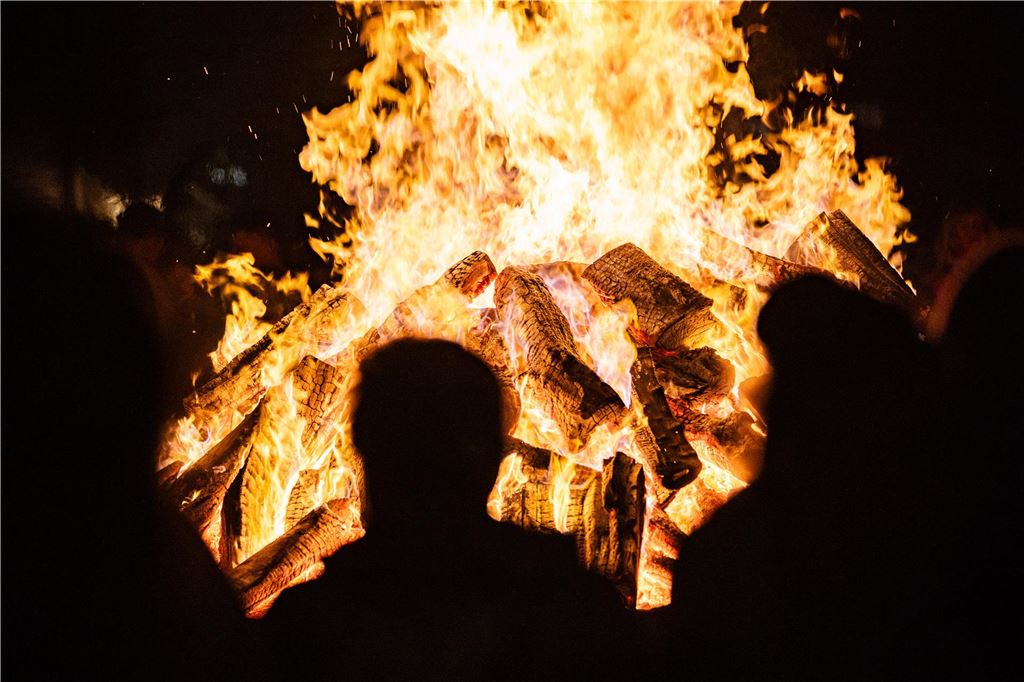 Osterfeuer Haus Opherdicke 2025