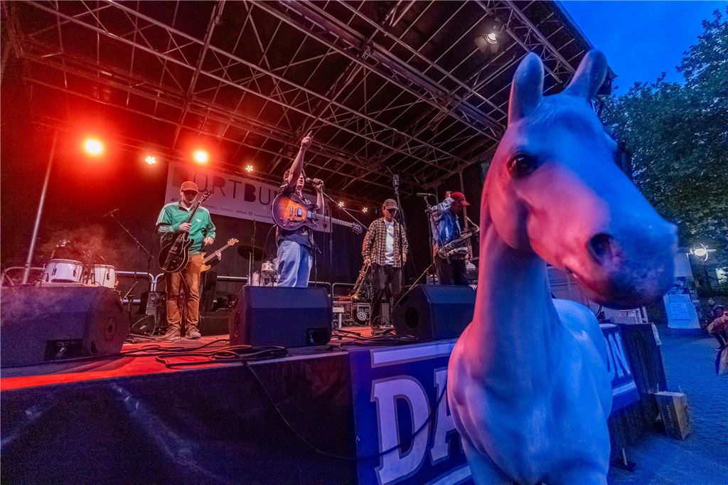 Party beim Stadtfest Dortbunt in der Dortmunder Innenstadt.