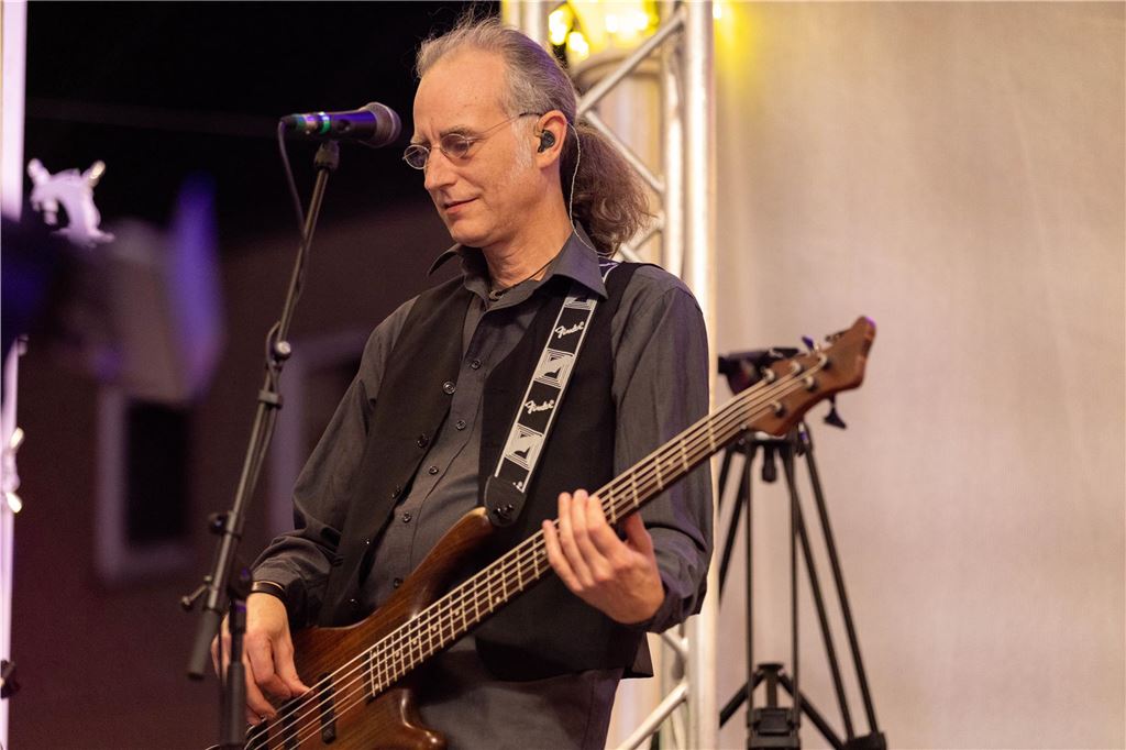 Musiker bei ihrem Auftritt auf der Festa Italiana in Unna am Samstagabend, 23. Mai 2023