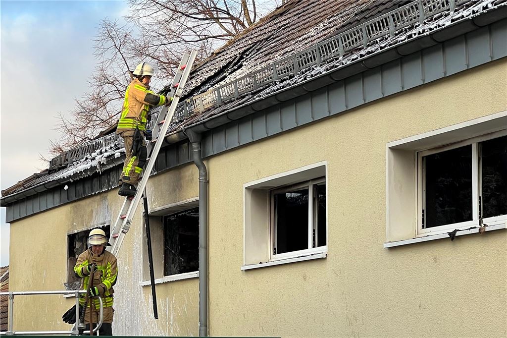Turnhalle an der Viktoriaschule: Sanierung dauert noch einige Monate Am zweiten Weihnachtsfeiertag 2022 stand die Turnhalle in Flammen und führte zu einem Großeinsatz der Feuerwehr mit rund 60 Helferinnen und Helfern.
