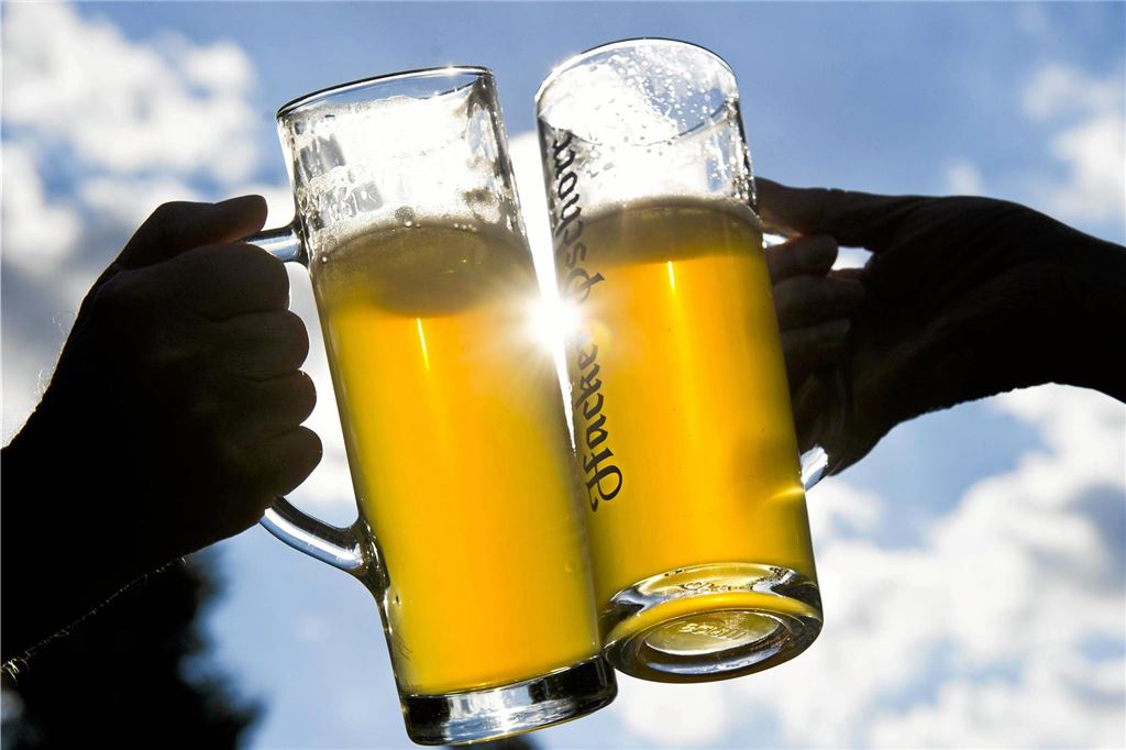 In Unna ist viel los: Die Veranstaltungshighlights im Sommer 2024 An der Stadthalle in Unna wird in diesem Sommer erstmals ein Bierfest gefeiert.