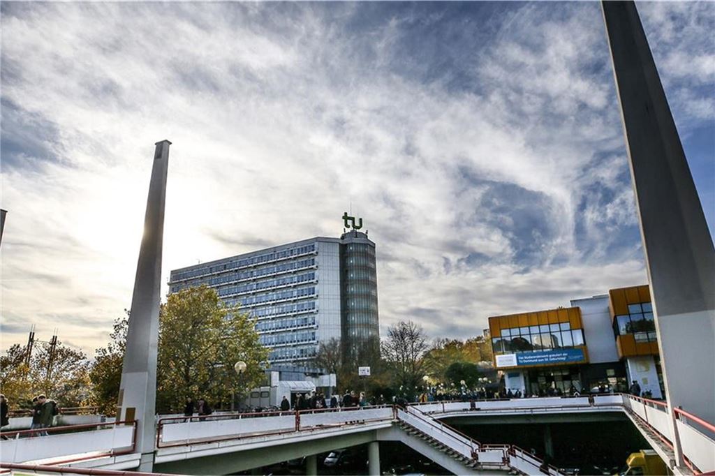 Was tun namhafte Arbeitgeber in Dortmund für junge Familien? An der TU Dortmund dürfen Kinder nach Absprache auch mit an den Arbeitsplatz gebracht werden.