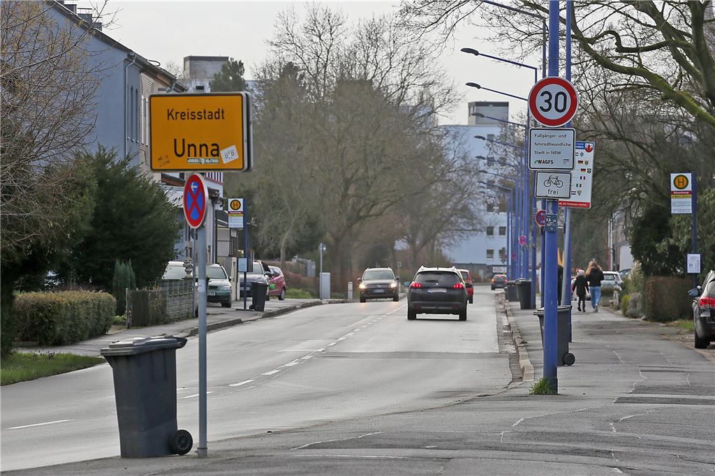 Mehr Tempo 30: Höchstgeschwindigkeit soll vielerorts sinken Auf der Hammer Straße in Unna gilt seit mehr als einem Jahr Tempo 30 – aus Lärmschutzgründen.