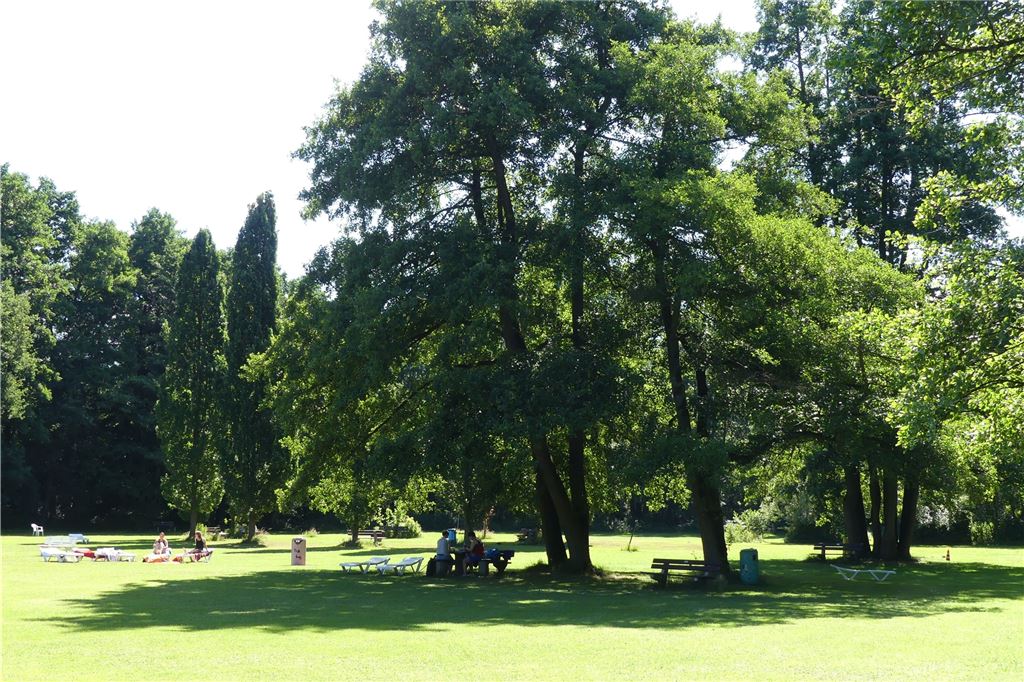 Freibad-Check: Das Elsebad in Schwerte „gehört“ den Besuchern Auf vier Hektar Gelände bietet das Elsebad viele Spiel- und Freizeitmöglichkeiten.