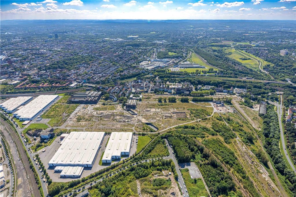 Baustelle Union Gelände, hinten Küpperich mit Emschertal und KGV Kleingärtnerverein Im Wiesengrund e.V., Dorstfelder Brücke, Dortmund, Ruhrgebiet, Nordrhein-Westfalen, Deutschland