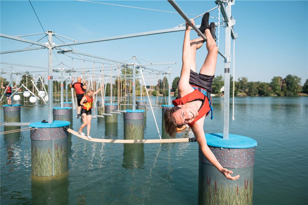 Seepark Ternsche bereitet sich auf Badesaison vor Beim Kletterpark „Aqua Climb“ im Ternscher See in Selm wandelt man in luftigen Höhen.