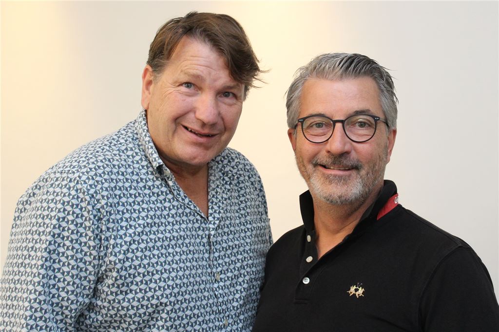 BVB- und Schalke-Fans können Rollen im Ruhrpott-Musical gewinnen Bernd Böhne (links) und Michael Kloßek sind die Macher von "Radio Ruhrpott".