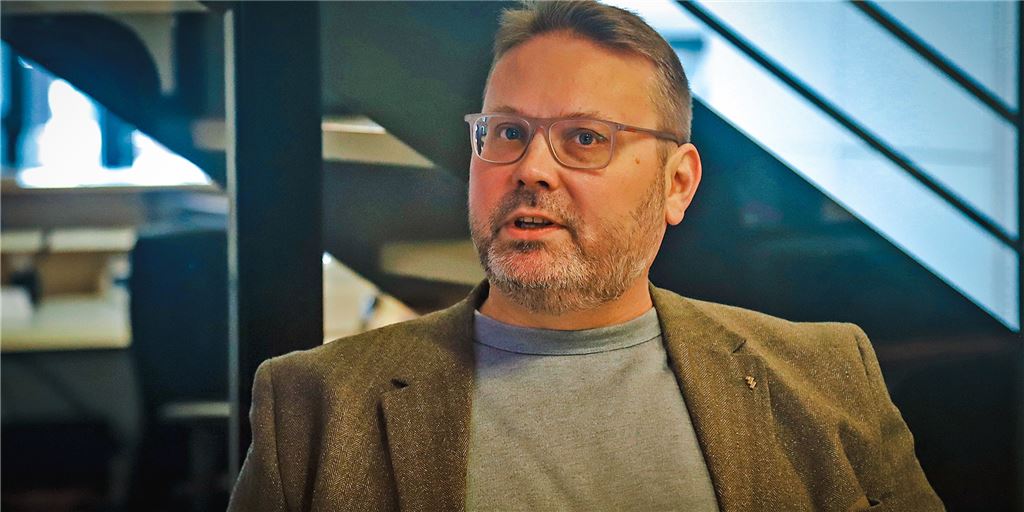 Wo bitte geht es zur E-Ladestation? Bürger dürfen Standorte nennen Besser Aufladen in Kamen. Ratsherr Timon Lütschen möchte, dass die Bürger dafür ihre Wunsch-Standorte benennen.