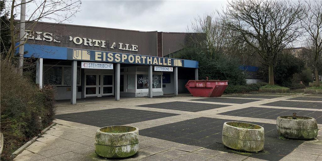 Überraschende Wende: Doch kein Projektmanager für die Eishalle Überraschende Wende: Doch kein Projektmanager für die Eishalle
