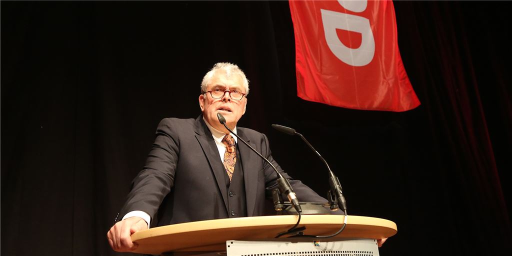 Kein König, kein Dreisbusch: Paukenschläge bei der Kandidatenkür der SPD für den Stadtrat Volker König zieht sich aus der Politik zurück: Bei der Kommunalwahl am 13. September will der frühere Fraktionschef nicht einmal für einen Sitz als einfaches Ratsmitglied kandidieren.