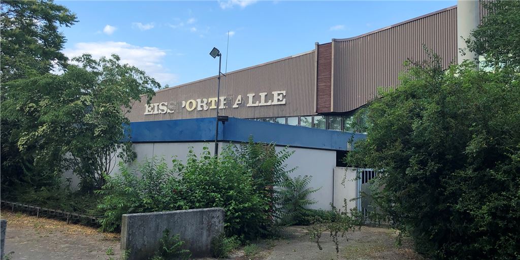FDP-Bürgermeisterkandidat will Neubau der Eissporthalle möglich machen Die alte Eissporthalle abreißen, eine neue multifunktionale Halle bauen – diese Idee verfolgt FDP-Bürgermeisterkandidat Frank Ellerkmann.