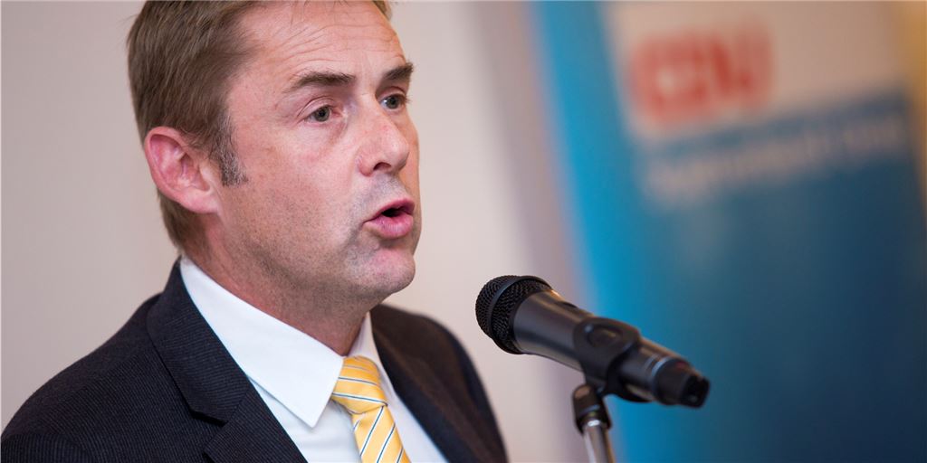 Unzufrieden und unbequem: Dr. Jan Hoffmann will für die CDU in den Bundestag Unzufrieden und unbequem: Dr. Jan Hoffmann will für die CDU in den Bundestag