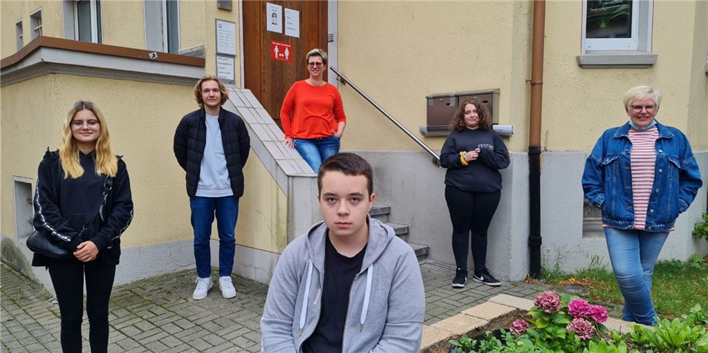 Engagement im Alltag: Jugendliche besuchen Tagesstätte für Wohnungslose Einige der Firmlinge aus dem Pastoralverbund Unna besuchen die Tagesstätte der Caritas für wohnungslose Menschen in Unna.