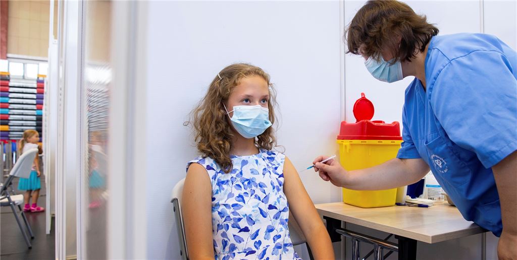 Bilanz nach Schulstart: Mehrheit der Schüler in Unna ist noch ungeimpft Das Kreisgesundheitsamt richtet in den kommenden Tagen eine Impfaktion speziell für die weiterführenden Schulen ein. Der überwiegende Teil der Schüler ist noch nicht geimpft.