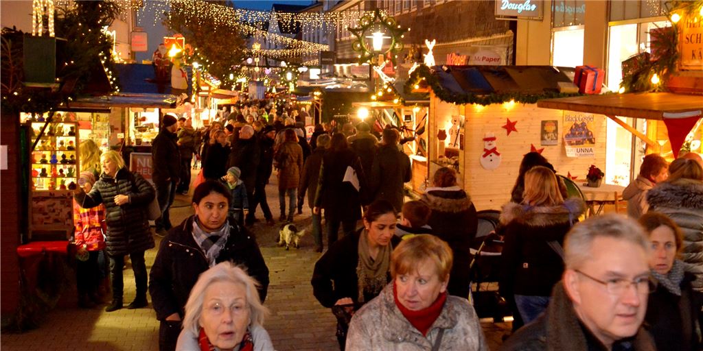 Zum Weihnachtsmarkt: Verkaufsoffener Sonntag für den 1. Advent geplant Zum Weihnachtsmarkt: Verkaufsoffener Sonntag für den 1. Advent geplant