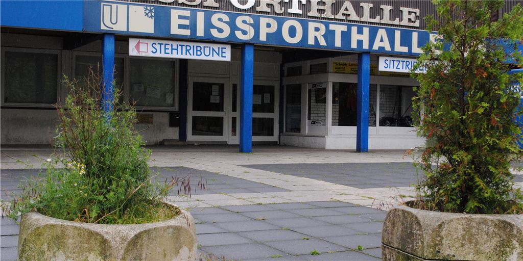 Unnas Eishalle und die schwierige Frage „Was nun?“ Ein Neubau mit Luftdach wäre nach jüngsten Berechnungen der Stadtverwaltung nicht sehr viel günstiger als das Sanierungsszenario für die Eishalle am bisherigen Standort, und auch ein Neubau liege in vergleichbaren Größenordnungen. Was nun kommt, ist eine berechtigte Frage, deren Antwort vermutlich noch auf sich warten lässt.