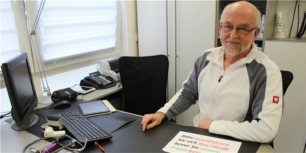 „Können nicht erkennen, dass viele auf diesen Impfstoff gewartet haben“ Dr. Udo Pappert ist Hausarzt in Holzwickede und impft in seiner Praxis gegen das Coronavirus. Eine starke Nachfrage nach Novavax hat er allerdings bisher nicht erlebt.