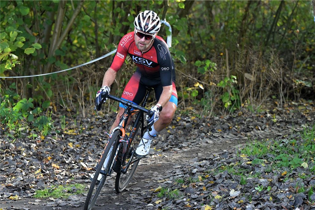 Fußball, Handball, Ringen und Cyclocross: Mehr als 90 Bilder vom Lüner Sportwochenende