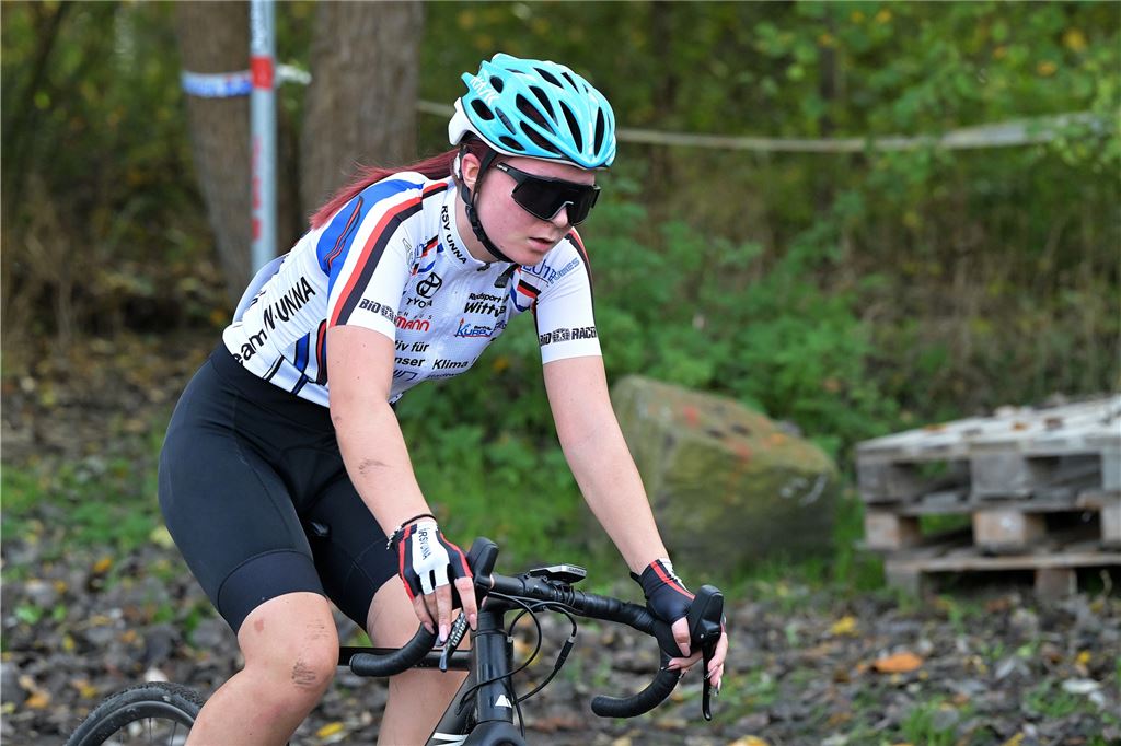Fußball, Handball, Ringen und Cyclocross: Mehr als 90 Bilder vom Lüner Sportwochenende