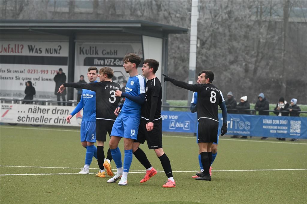Nebel, Debüt und Spielabbruch