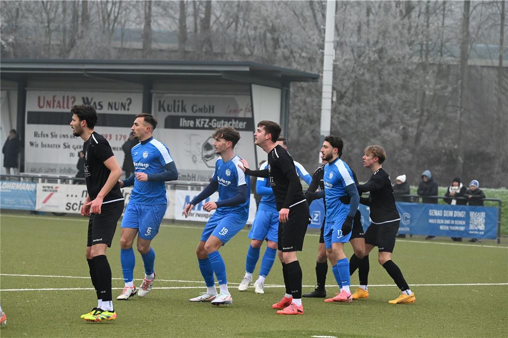 Nebel, Debüt und Spielabbruch