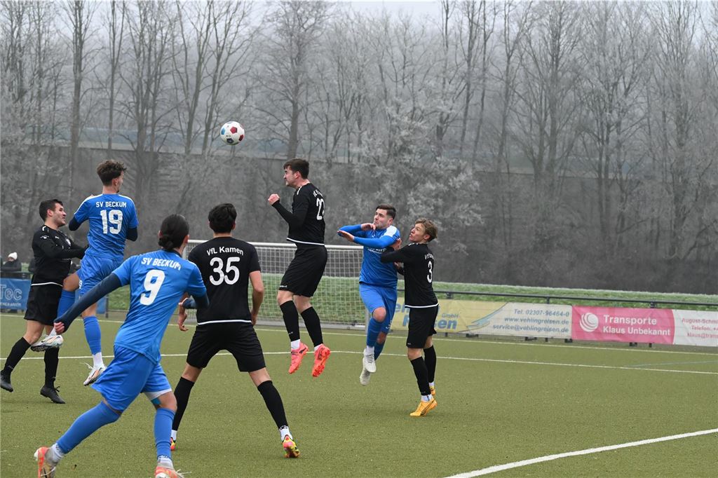 Nebel, Debüt und Spielabbruch