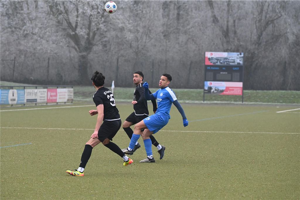 Nebel, Debüt und Spielabbruch