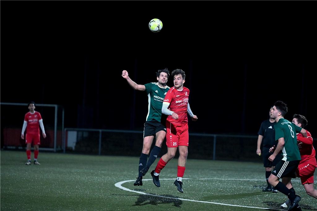Viele Fotos: FC Overberge lässt Chancen liegen