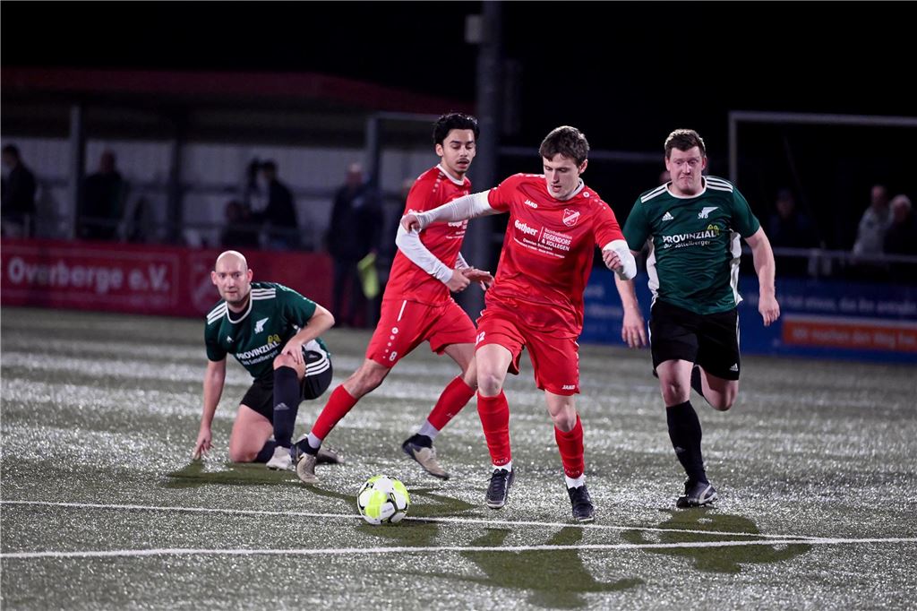 Viele Fotos: FC Overberge lässt Chancen liegen