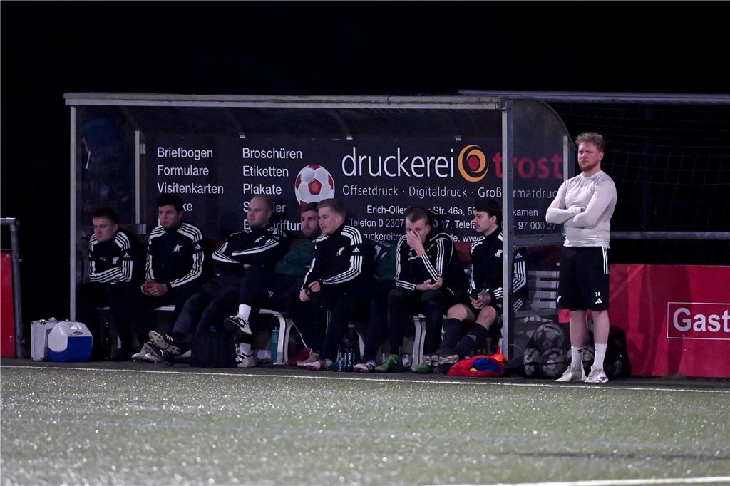 Viele Fotos: FC Overberge lässt Chancen liegen