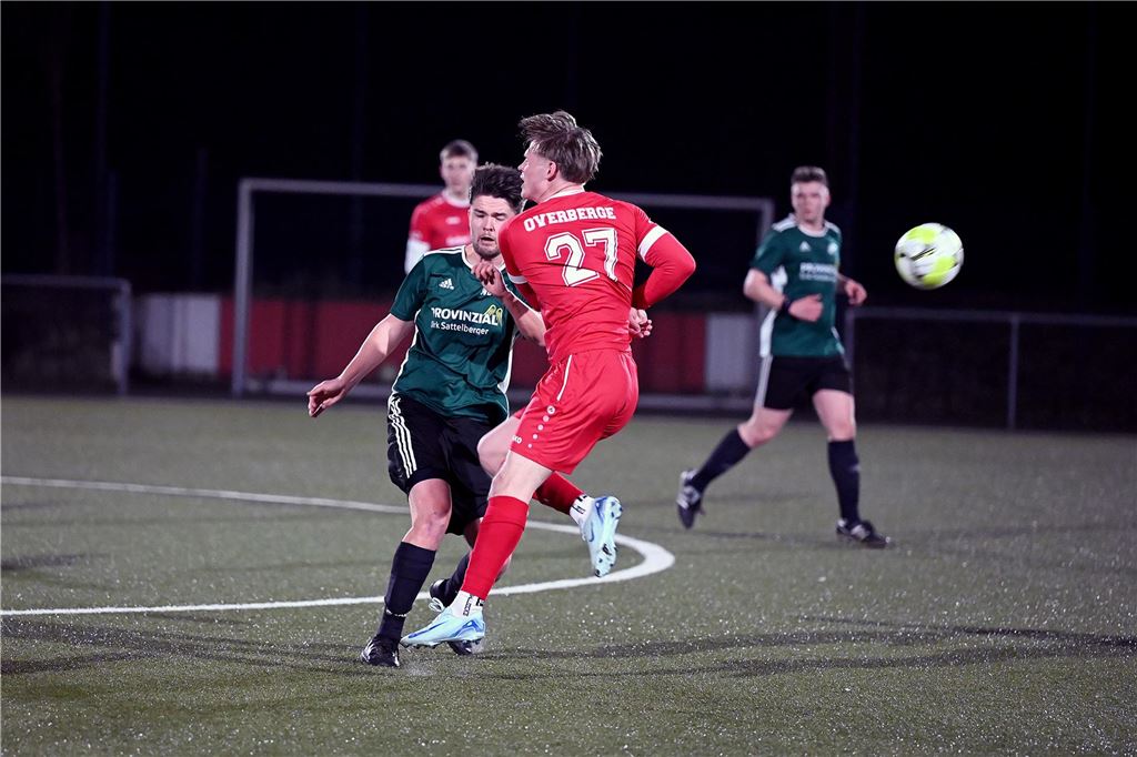 Viele Fotos: FC Overberge lässt Chancen liegen