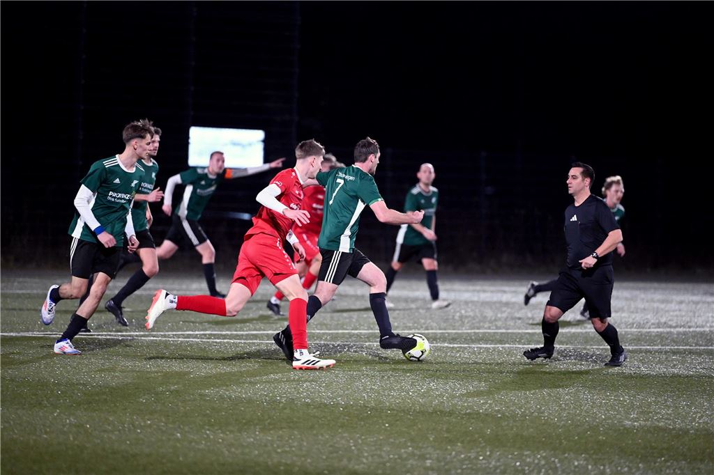 Viele Fotos: FC Overberge lässt Chancen liegen
