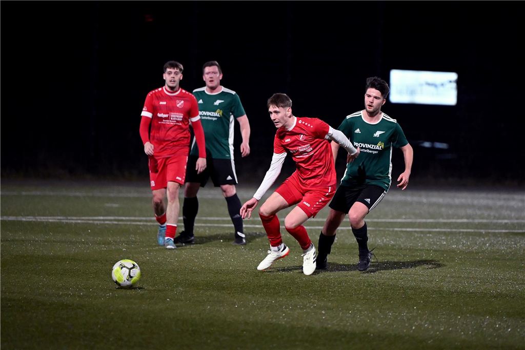Viele Fotos: FC Overberge lässt Chancen liegen