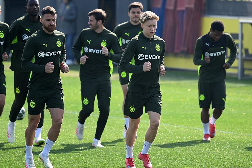 BVB-Training vor Barcelona-Rückspiel: Überraschender Motivationsbesuch – Stammspieler fehlt