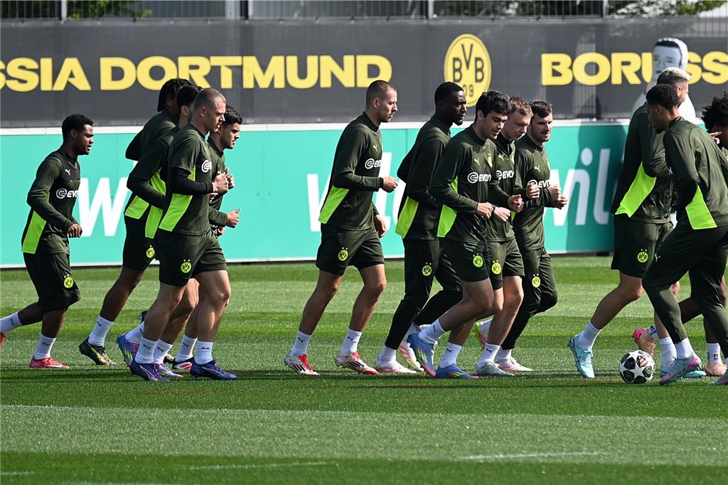 BVB-Training vor Barcelona-Rückspiel: Überraschender Motivationsbesuch – Stammspieler fehlt