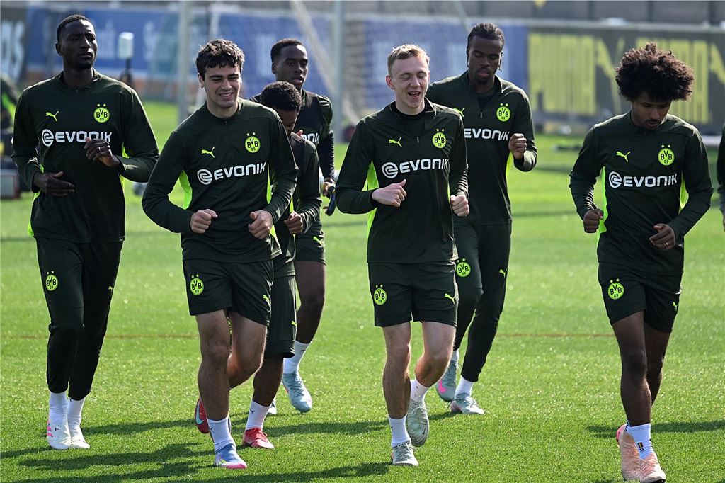 BVB-Training vor Barcelona-Rückspiel: Überraschender Motivationsbesuch – Stammspieler fehlt