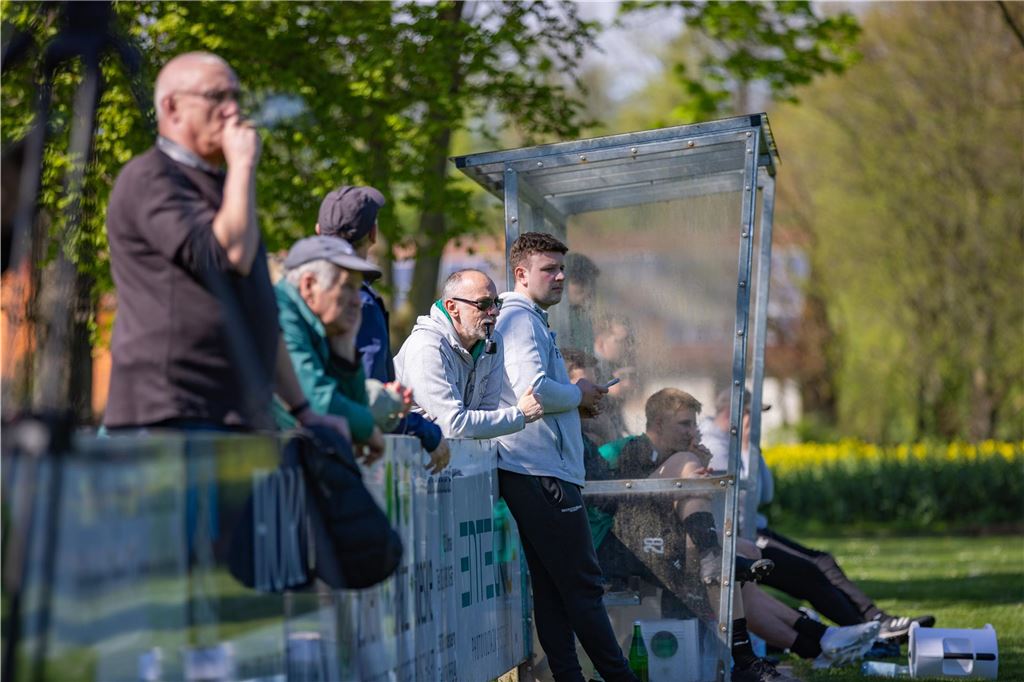 Westfalia Wethmar müht sich zum 2:1 in Bausenhagen: Viele Fotos vom Spiel