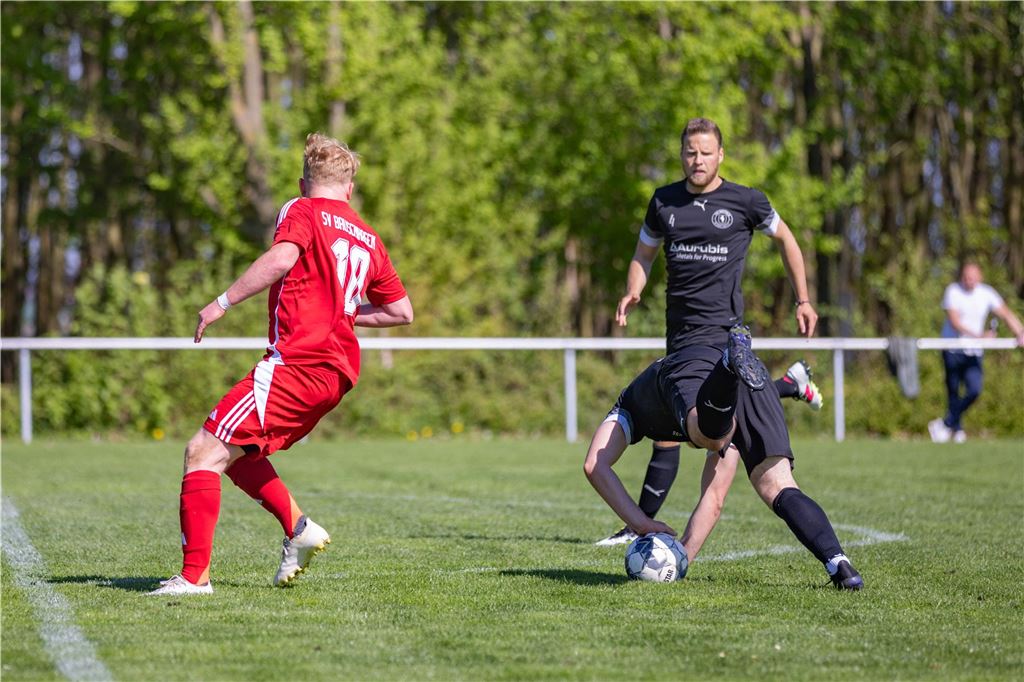 Westfalia Wethmar müht sich zum 2:1 in Bausenhagen: Viele Fotos vom Spiel
