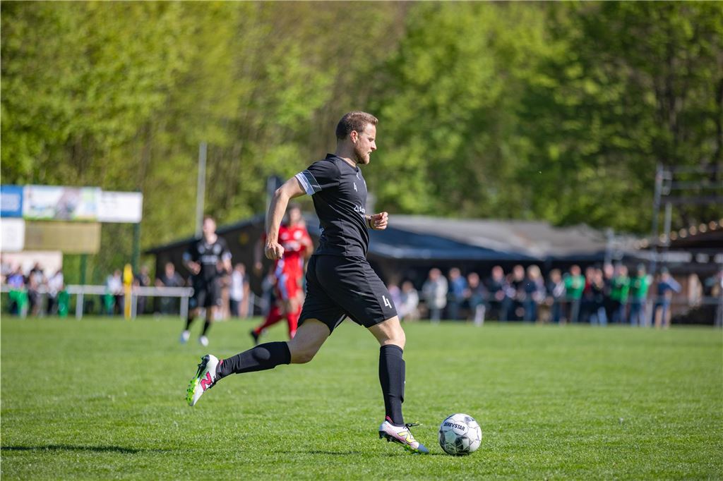 Westfalia Wethmar müht sich zum 2:1 in Bausenhagen: Viele Fotos vom Spiel