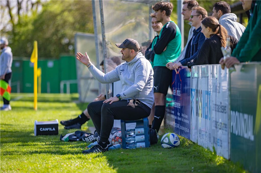 Westfalia Wethmar müht sich zum 2:1 in Bausenhagen: Viele Fotos vom Spiel