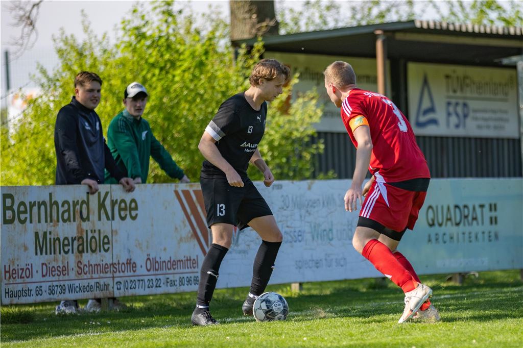 Westfalia Wethmar müht sich zum 2:1 in Bausenhagen: Viele Fotos vom Spiel