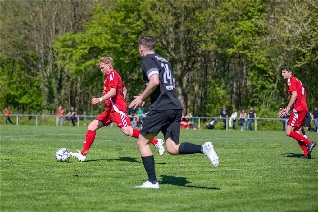 Westfalia Wethmar müht sich zum 2:1 in Bausenhagen: Viele Fotos vom Spiel