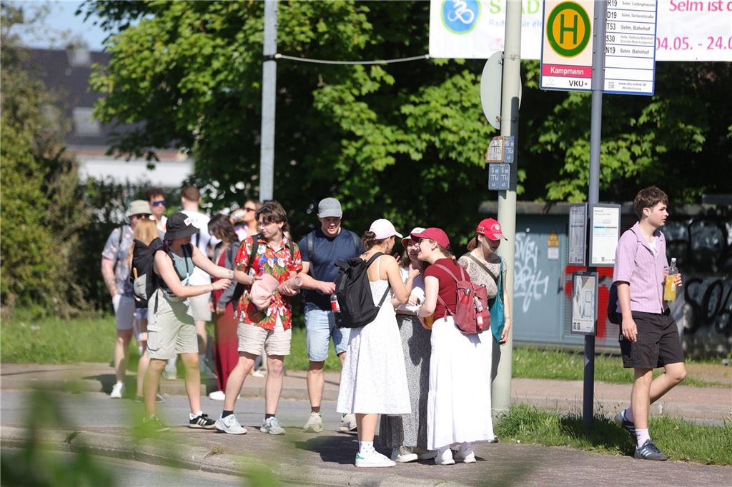 Viele Fotos vom 1. Mai 2025: Tausende wandern zum Cappenberger See