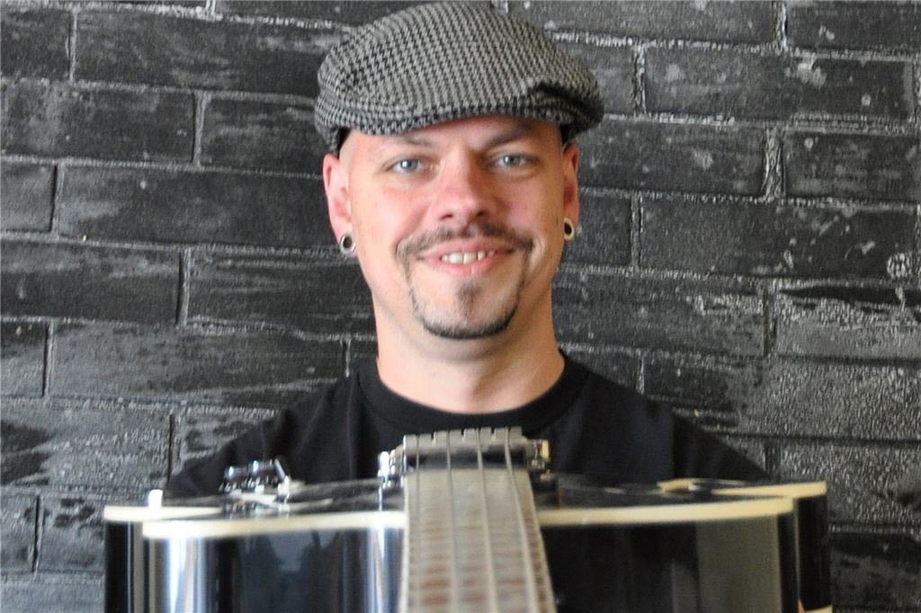 Greif in Lünen steht zum Verkauf: Gehen bald die Lichter aus in der Kultkneipe? Bob Michaels hat das Greif seit 2011 zu einer gefragten Musikkneipe entwickelt.