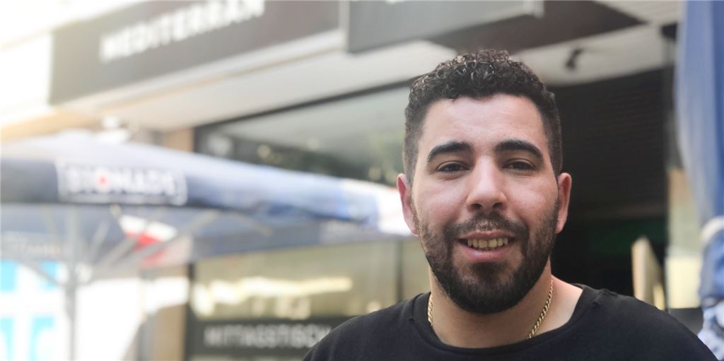 Nach Lennhof und Chuzo: Junger Koch eröffnet eigenes Lokal im Kreuzviertel Brahim Ouardah (32) sammelte schon an vielen Gastro-Orten in Dortmund Erfahrungen – und eröffnet jetzt sein eigenes Restaurant.